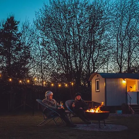 Campsite Shabby Shepherds *