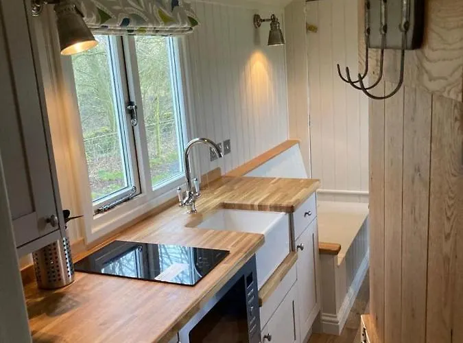 Shabby Shepherds * Penrith